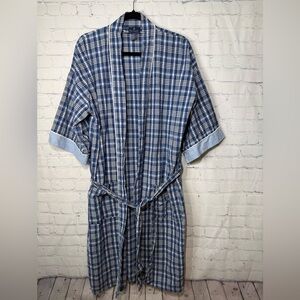 Vintage Surrey men’s blue & white plaid seersucker open-front robe with tie belt